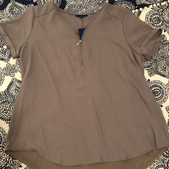 Top - Picture 2 of 8